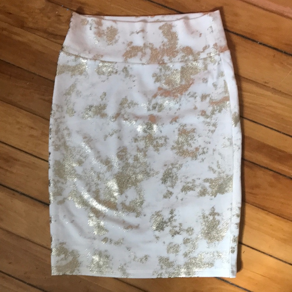 NEW Gold and white stretch pencil skirt